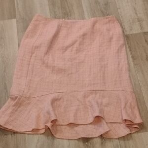 Chic Pink Ruffle Pencil Skirt